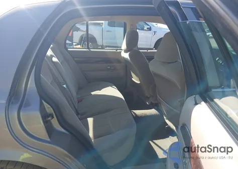 2005 Mercury Grand Marquis Gs z USA, uszkodzony, nr VIN 2MEFM74W85X669839